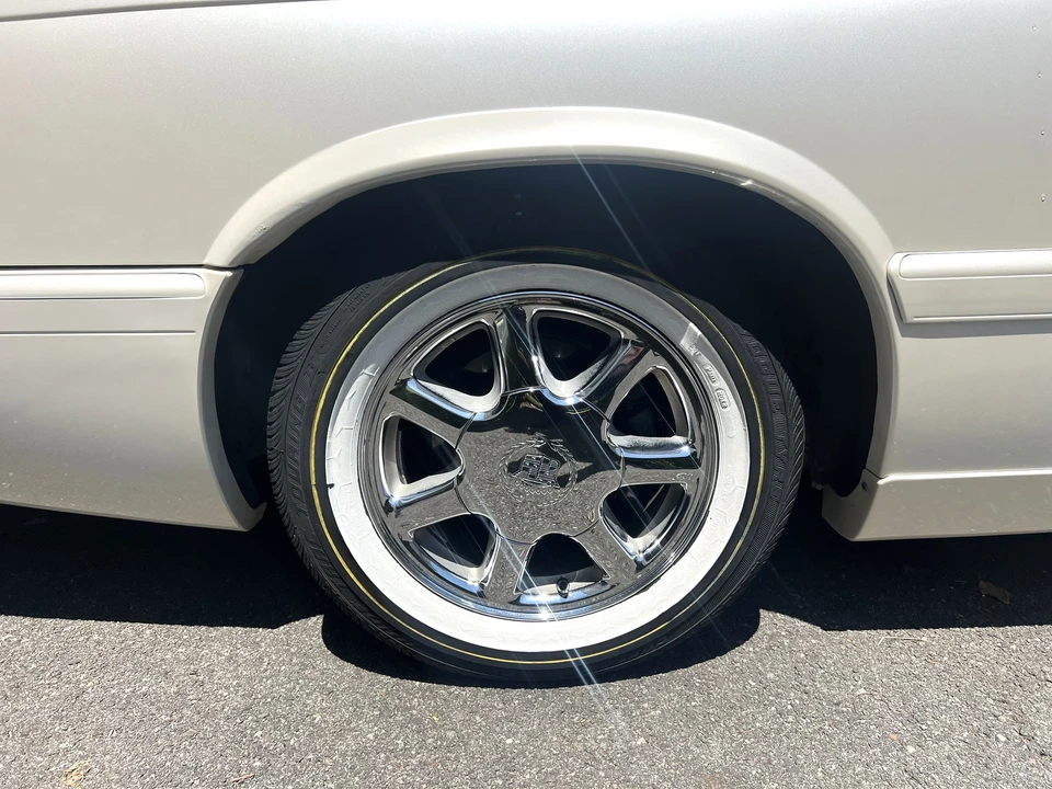 2002 Cadillac Eldorado 12th Gen - Image 29 of 31