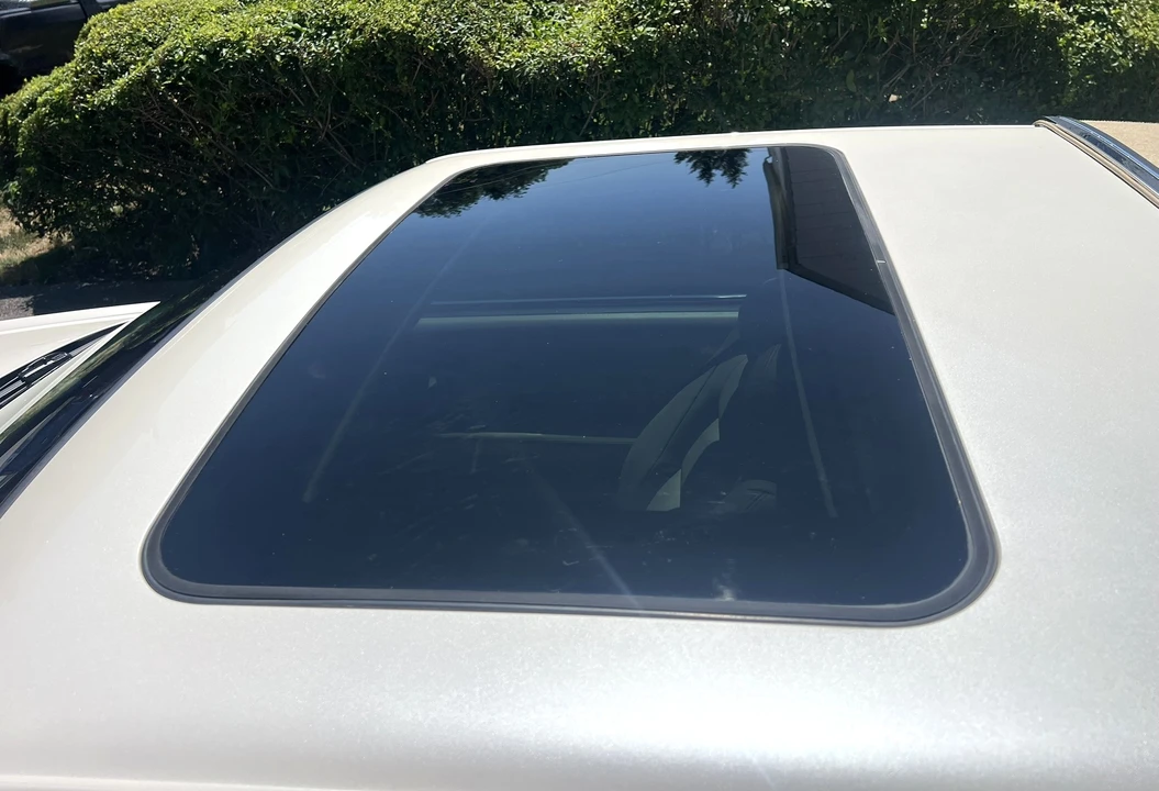 2002 Cadillac Eldorado 12th Gen - Image 21 of 31