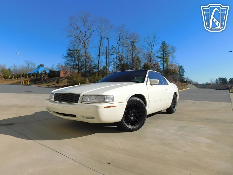 2002 Cadillac Eldorado 12th Gen - Image 3 of 12