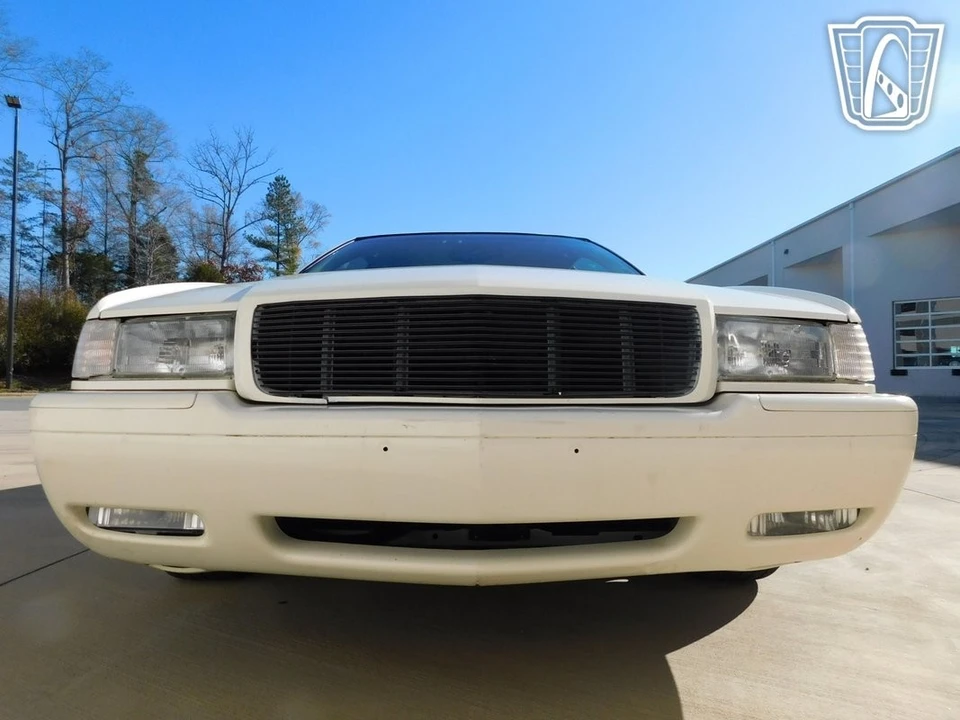2002 Cadillac Eldorado 12th Gen - Image 4 of 12