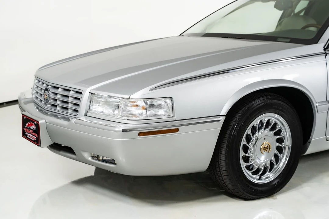 2002 Cadillac Eldorado 12th Gen - Image 7 of 31