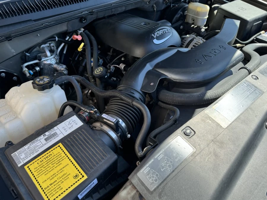 2002 Cadillac Escalade & EXT 2nd Gen - Image 5 of 9