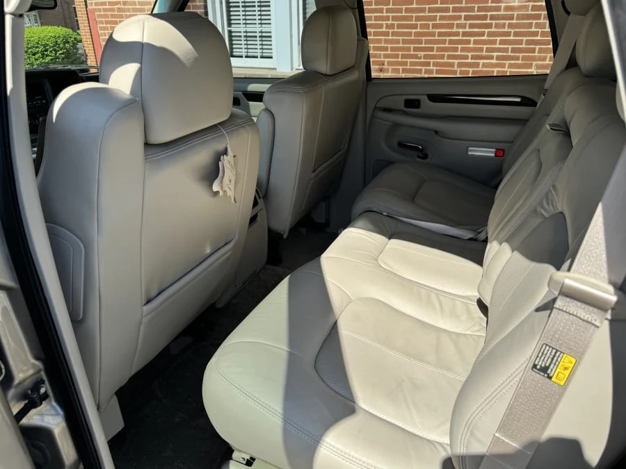 2002 Cadillac Escalade & EXT 2nd Gen - Image 7 of 9