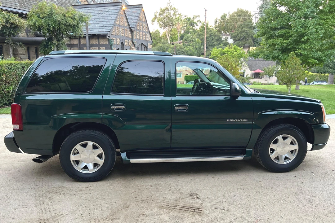2002 Cadillac Escalade & EXT 2nd Gen - Image 3 of 31