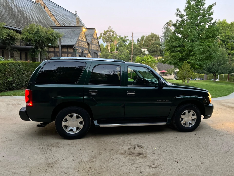 2002 Cadillac Escalade & EXT 2nd Gen - Image 31 of 31