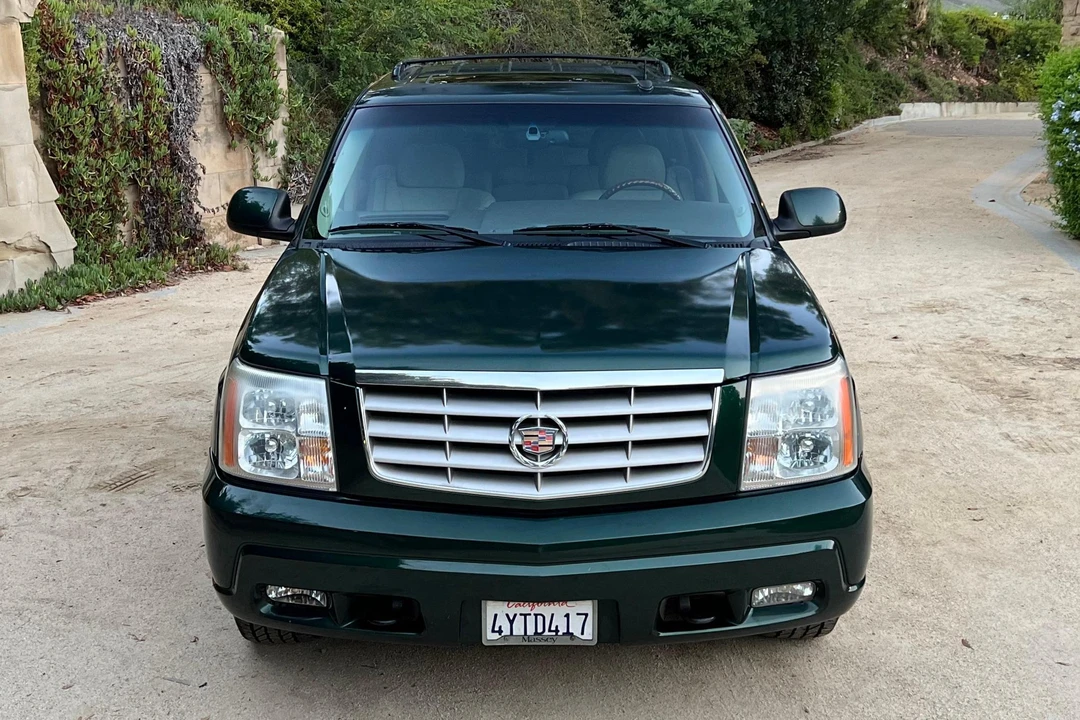 2002 Cadillac Escalade & EXT 2nd Gen - Image 2 of 31
