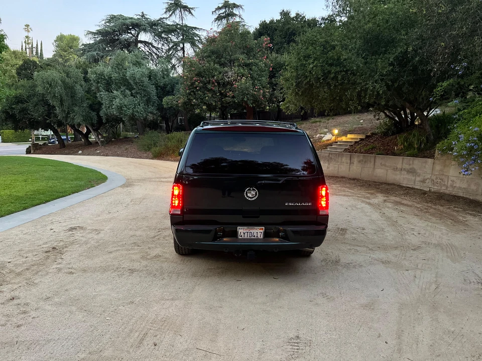 2002 Cadillac Escalade & EXT 2nd Gen - Image 29 of 31