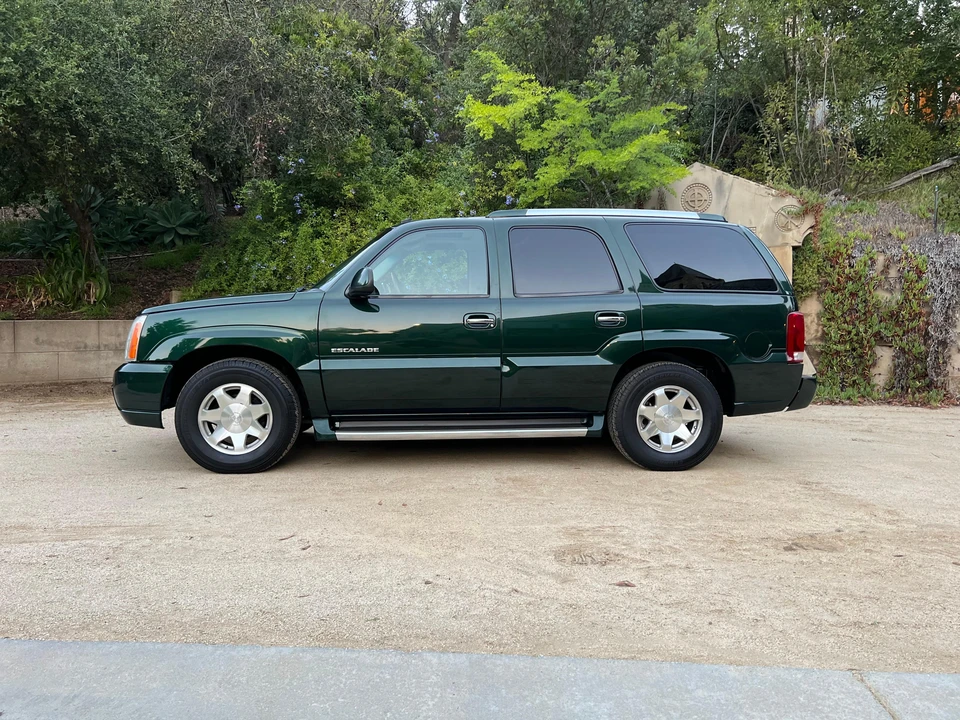 2002 Cadillac Escalade & EXT 2nd Gen - Image 11 of 31