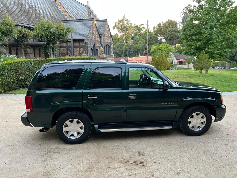 2002 Cadillac Escalade & EXT 2nd Gen - Image 21 of 31