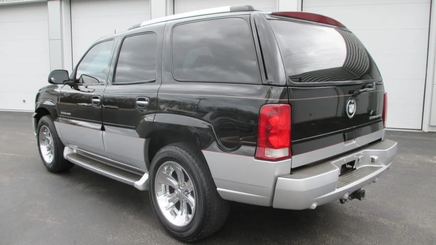 2002 Cadillac Escalade & EXT 2nd Gen - Image 3 of 16