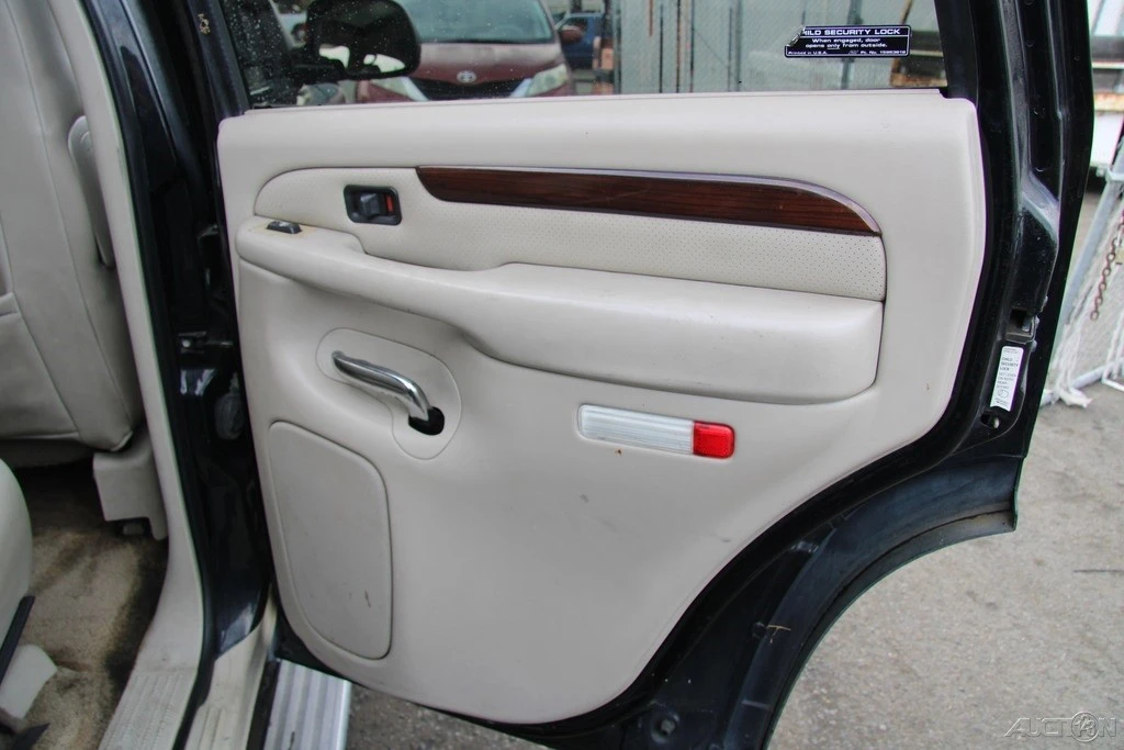 2002 Cadillac Escalade & EXT 2nd Gen - Image 21 of 21