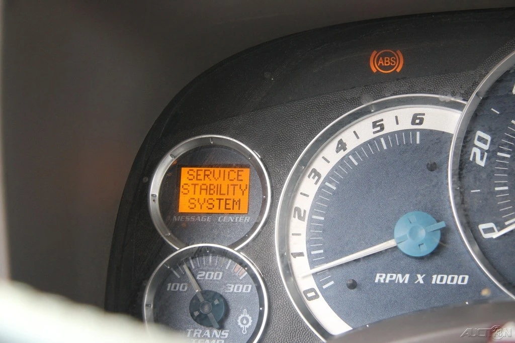 2002 Cadillac Escalade & EXT 2nd Gen - Image 16 of 21