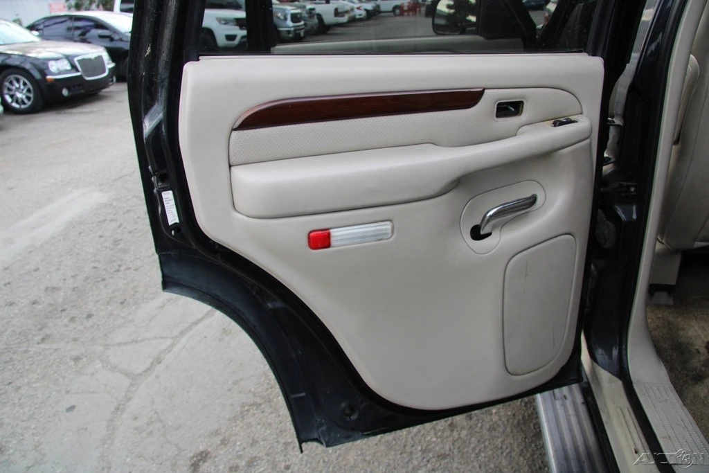 2002 Cadillac Escalade & EXT 2nd Gen - Image 18 of 21