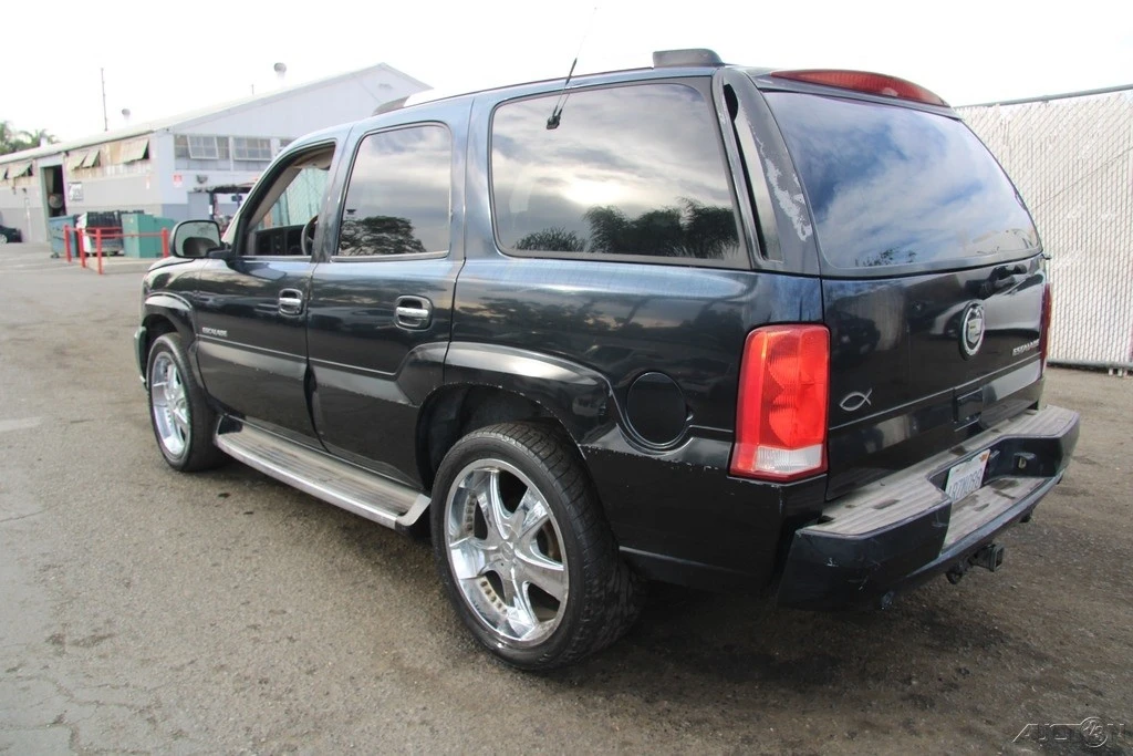 2002 Cadillac Escalade & EXT 2nd Gen - Image 4 of 21