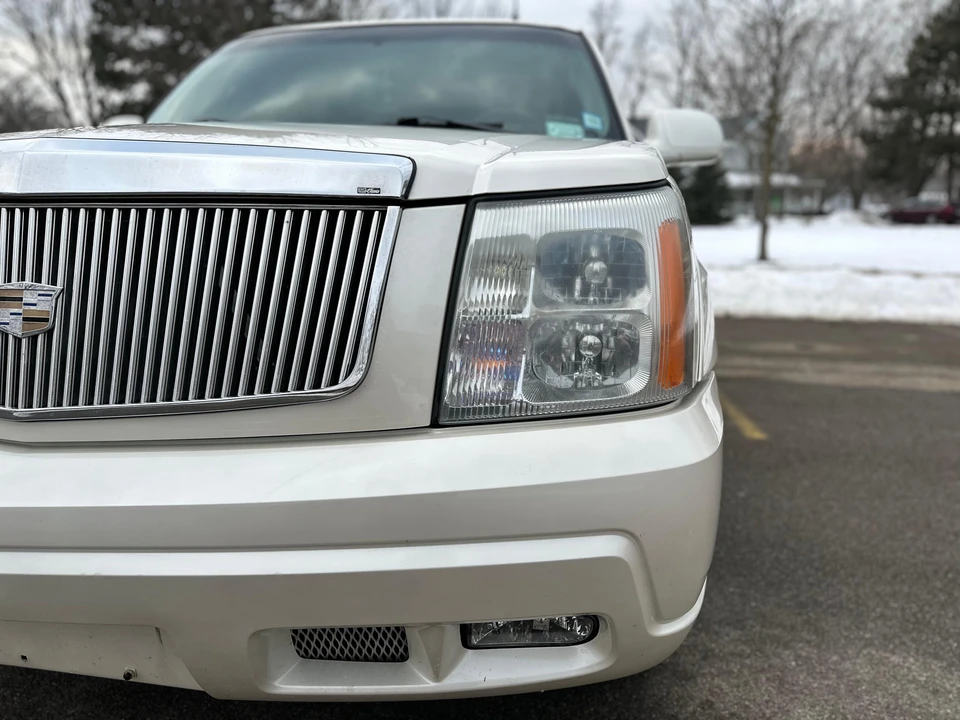 2002 Cadillac Escalade & EXT 2nd Gen - Image 20 of 31