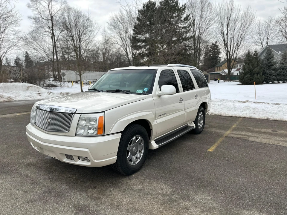 2002 Cadillac Escalade & EXT 2nd Gen - Image 8 of 31