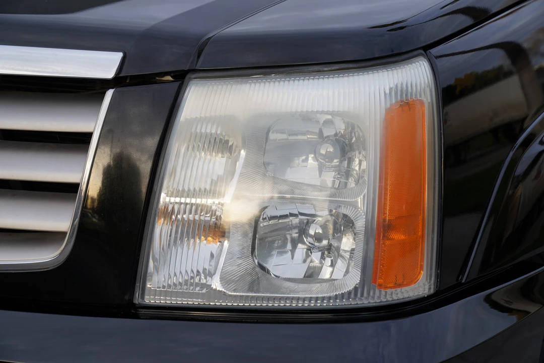 2002 Cadillac Escalade & EXT 2nd Gen - Image 27 of 31