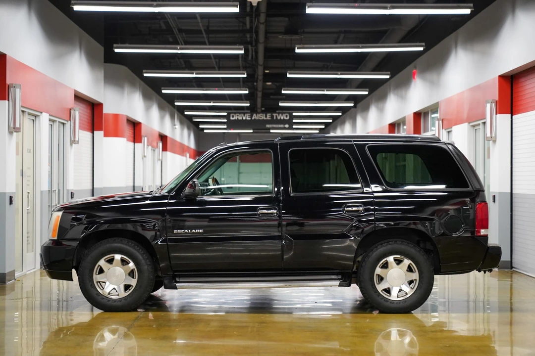 2002 Cadillac Escalade & EXT 2nd Gen - Image 2 of 31
