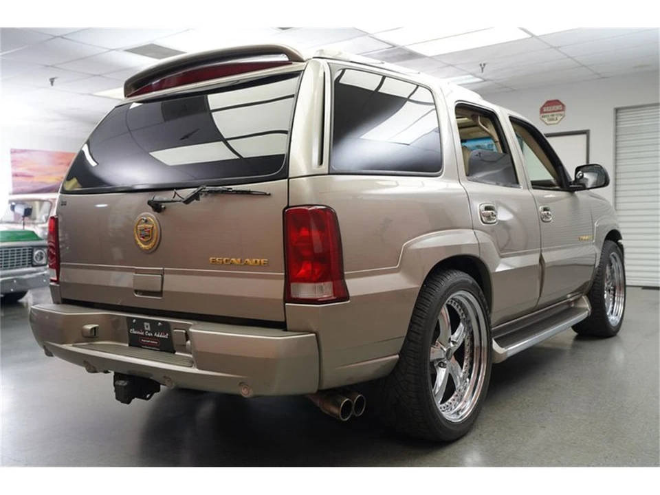 2002 Cadillac Escalade & EXT 2nd Gen - Image 7 of 31