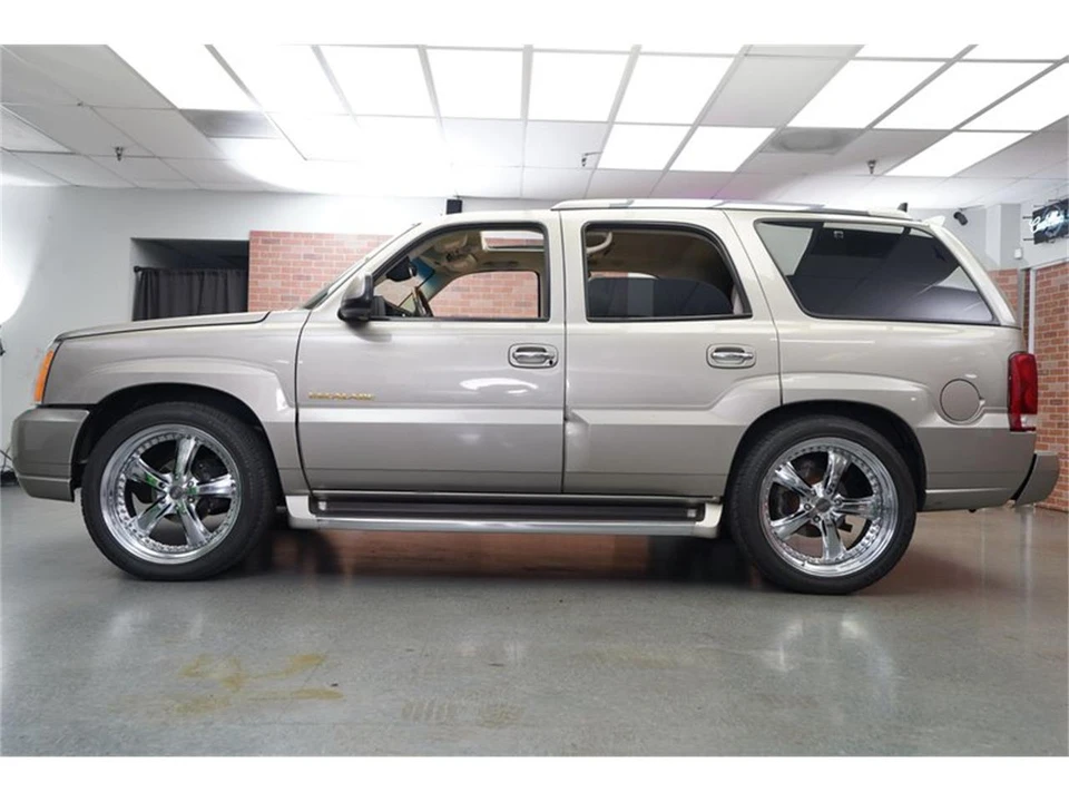 2002 Cadillac Escalade & EXT 2nd Gen - Image 4 of 31