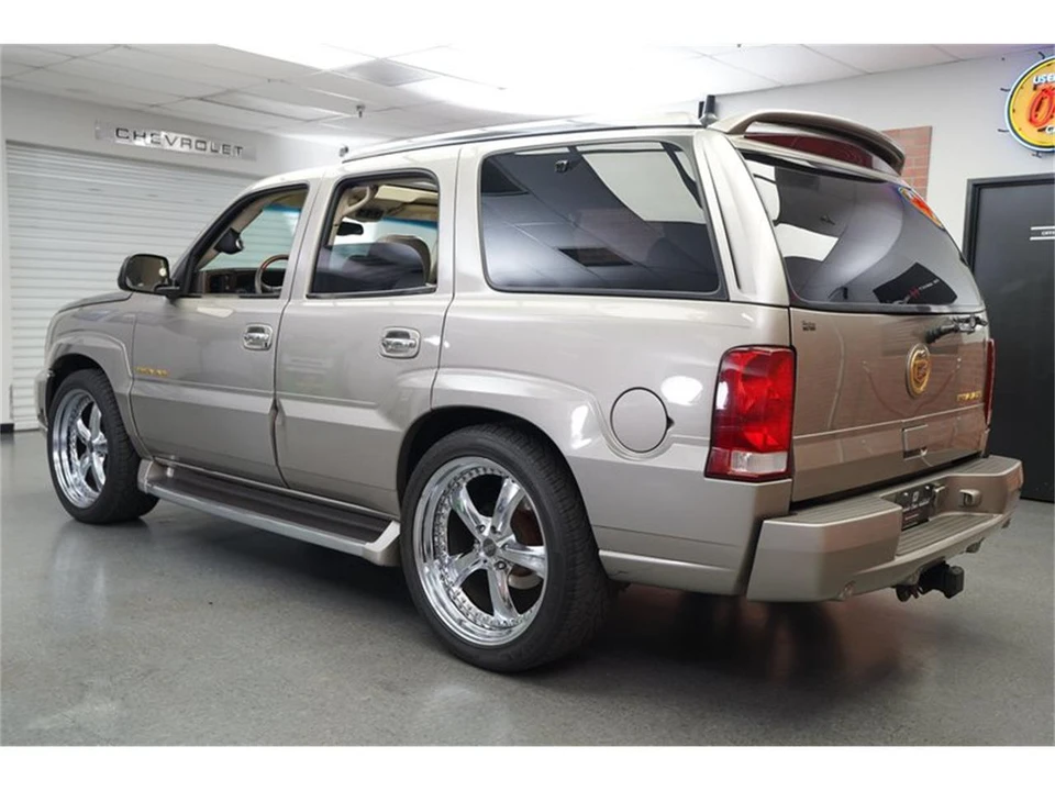 2002 Cadillac Escalade & EXT 2nd Gen - Image 5 of 31