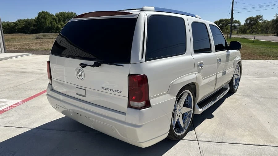 2002 Cadillac Escalade & EXT 2nd Gen - Image 11 of 31