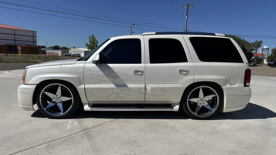 2002 Cadillac Escalade & EXT 2nd Gen - Image 8 of 31