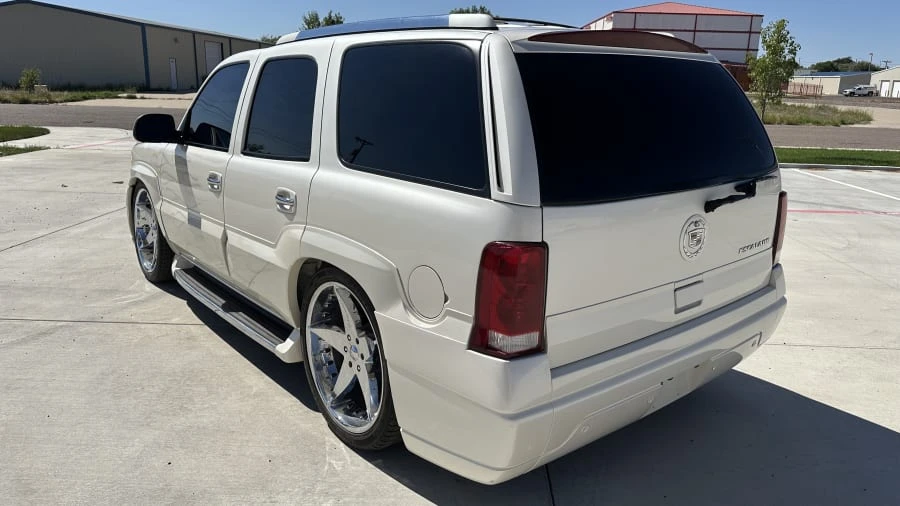 2002 Cadillac Escalade & EXT 2nd Gen - Image 10 of 31