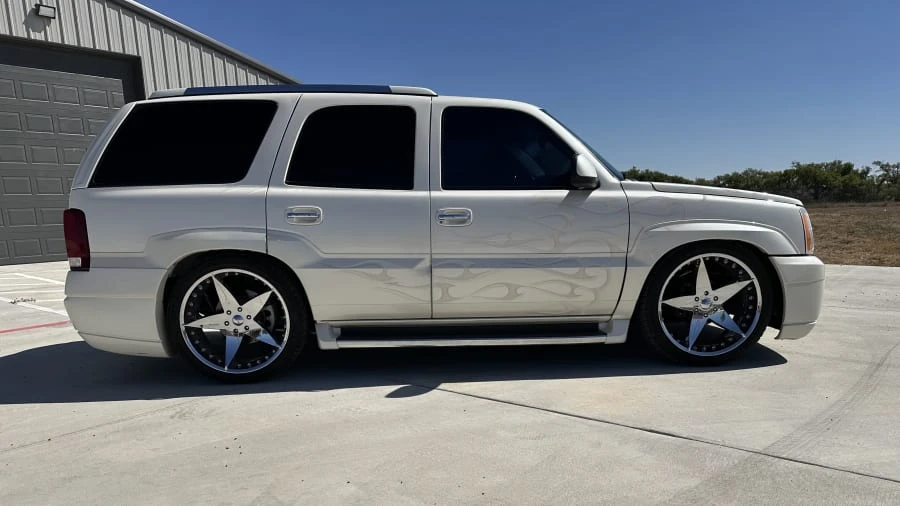 2002 Cadillac Escalade & EXT 2nd Gen - Image 9 of 31