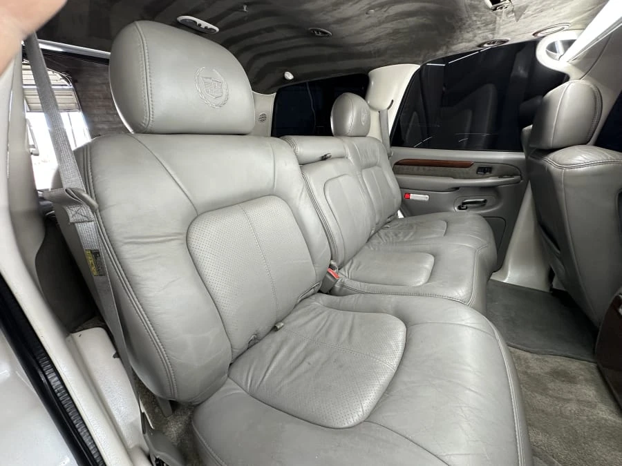 2002 Cadillac Escalade & EXT 2nd Gen - Image 24 of 31