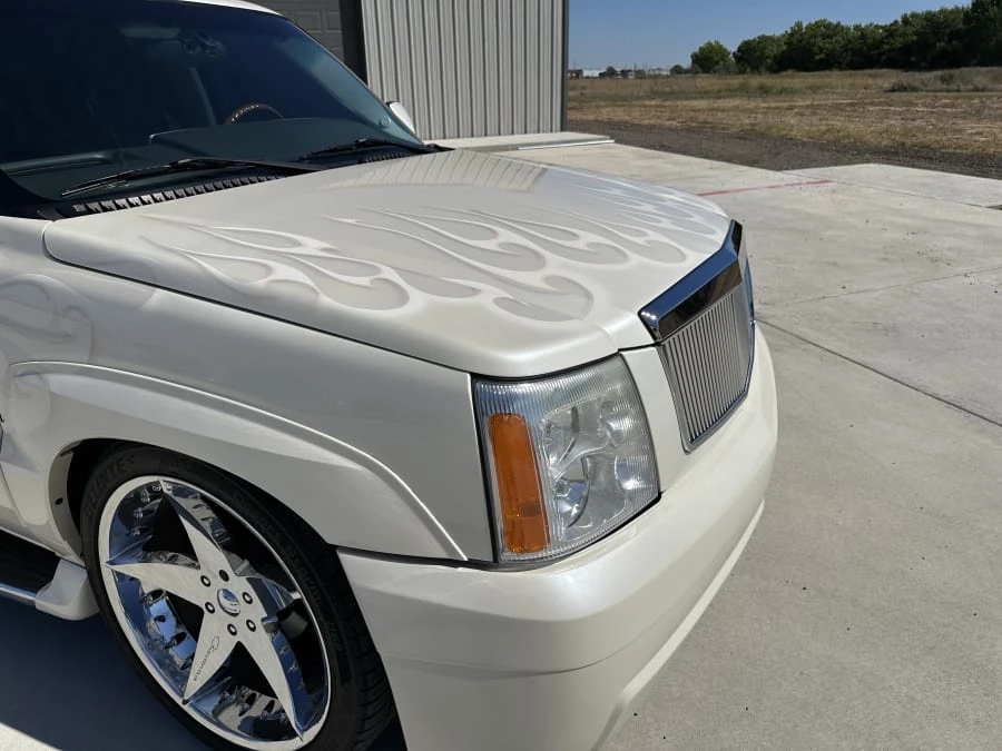 2002 Cadillac Escalade & EXT 2nd Gen - Image 17 of 31