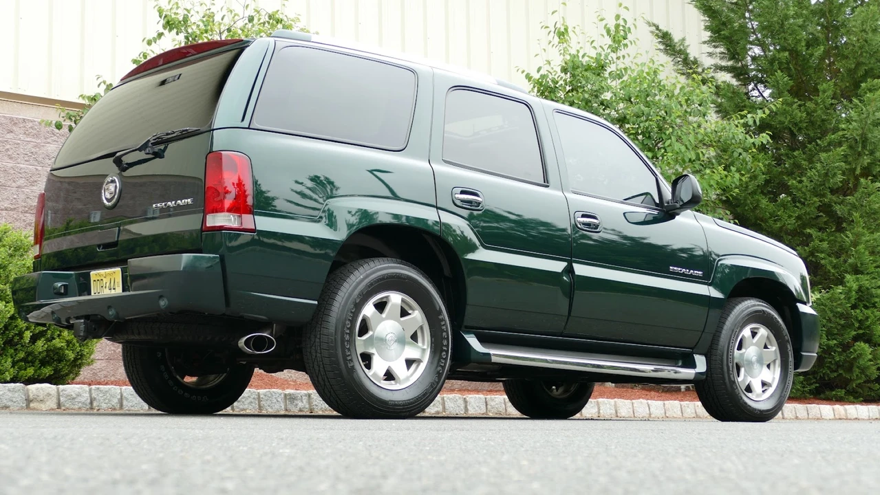 2002 Cadillac Escalade & EXT 2nd Gen - Image 15 of 31
