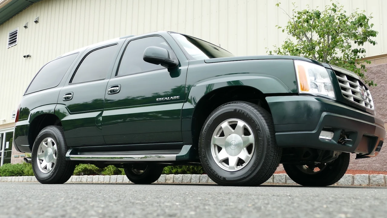 2002 Cadillac Escalade & EXT 2nd Gen - Image 17 of 31