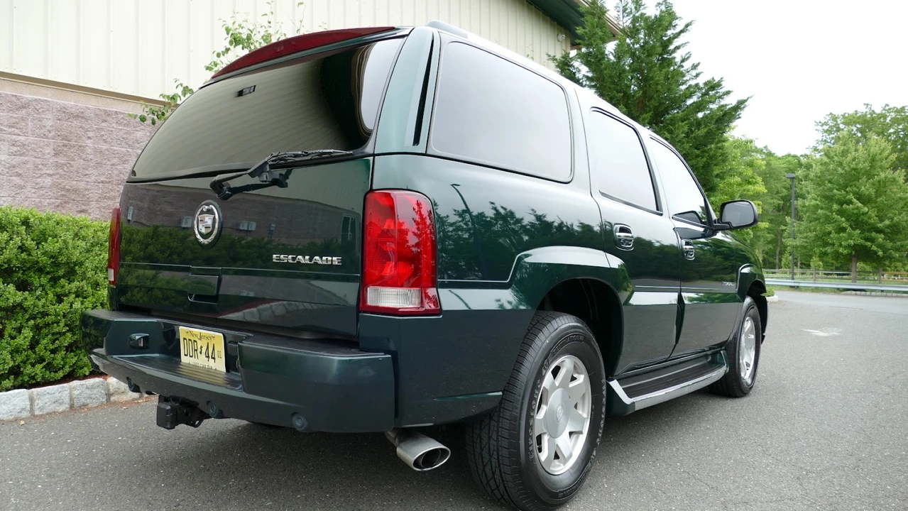2002 Cadillac Escalade & EXT 2nd Gen - Image 12 of 31
