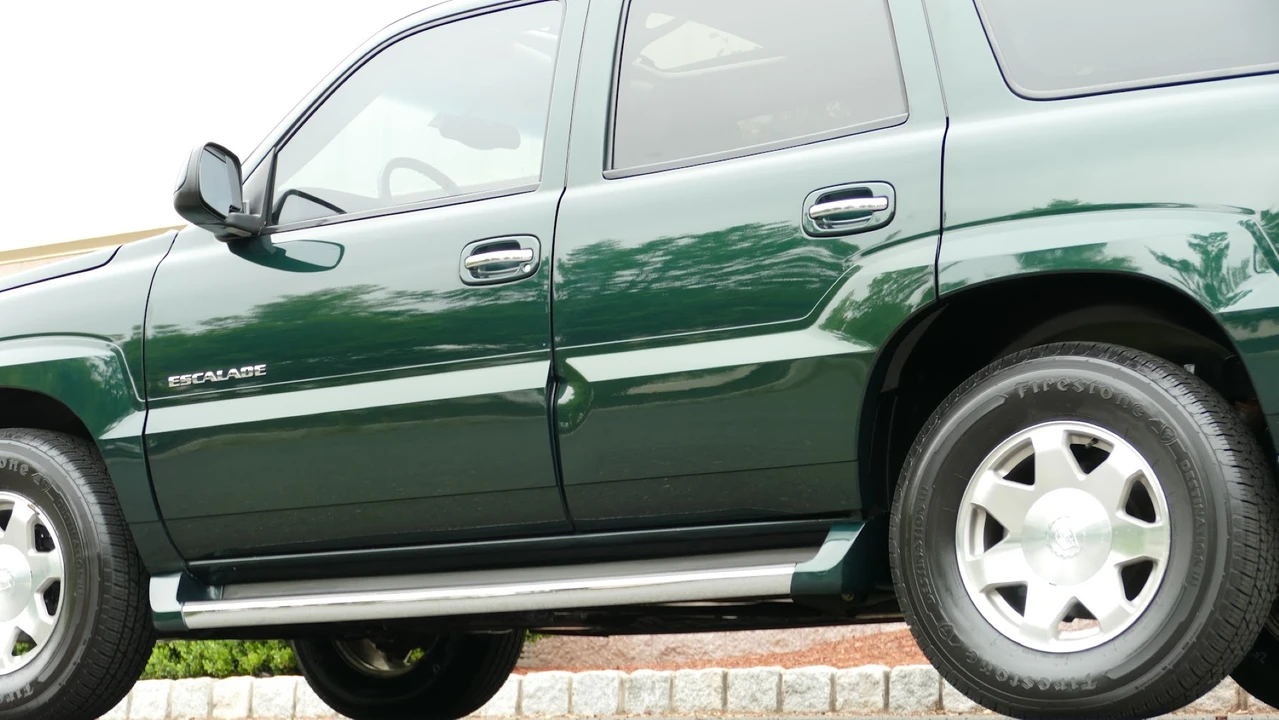 2002 Cadillac Escalade & EXT 2nd Gen - Image 27 of 31