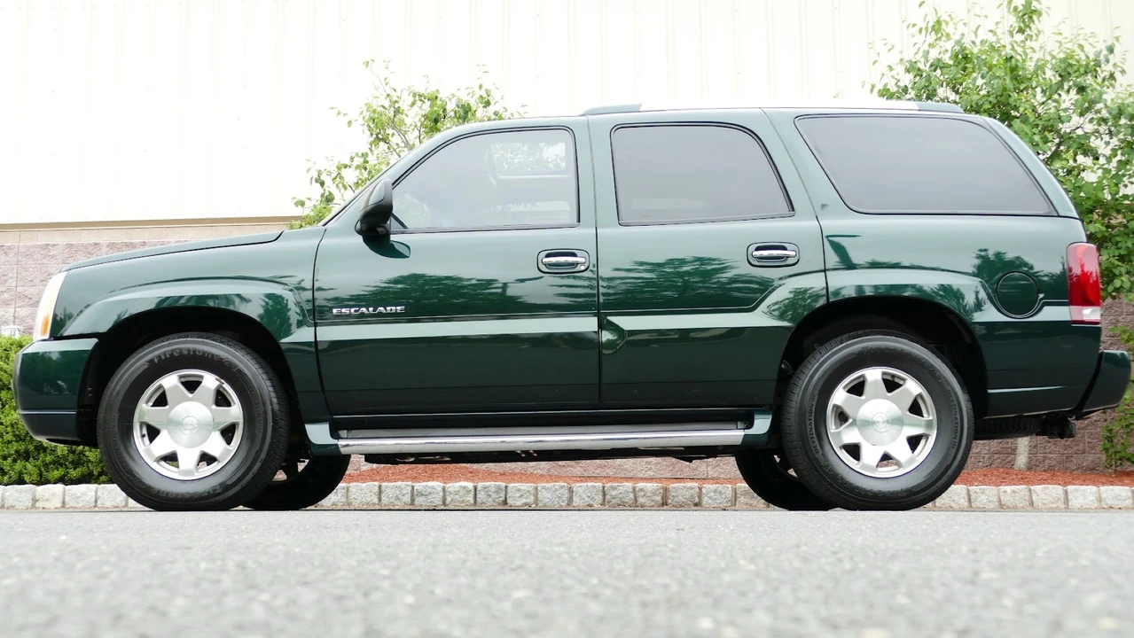 2002 Cadillac Escalade & EXT 2nd Gen - Image 7 of 31