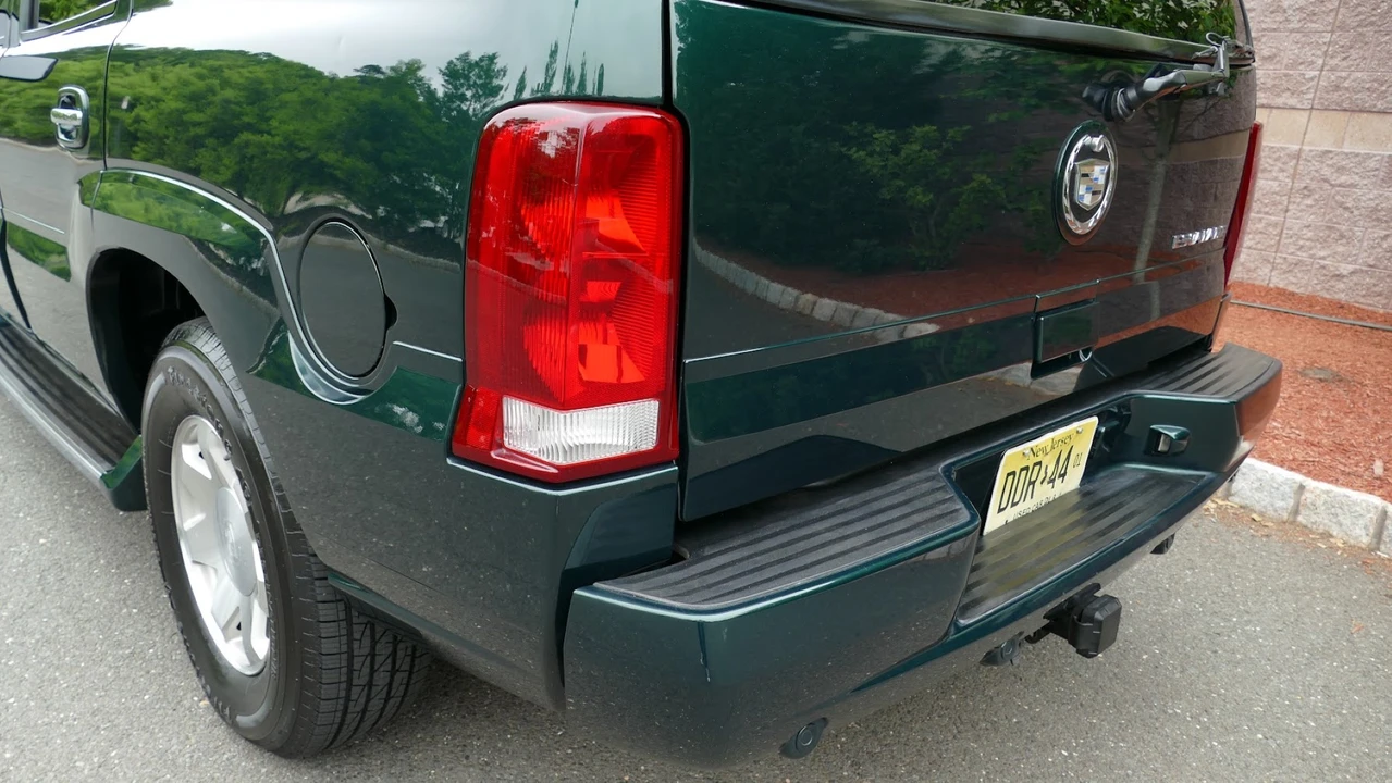 2002 Cadillac Escalade & EXT 2nd Gen - Image 31 of 31