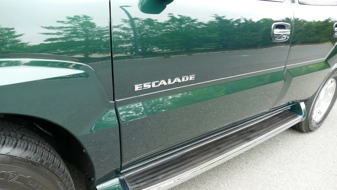 2002 Cadillac Escalade & EXT 2nd Gen - Image 20 of 31