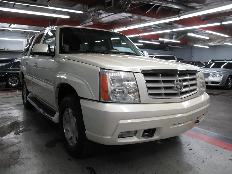 2002 Cadillac Escalade & EXT 2nd Gen - Image 6 of 31