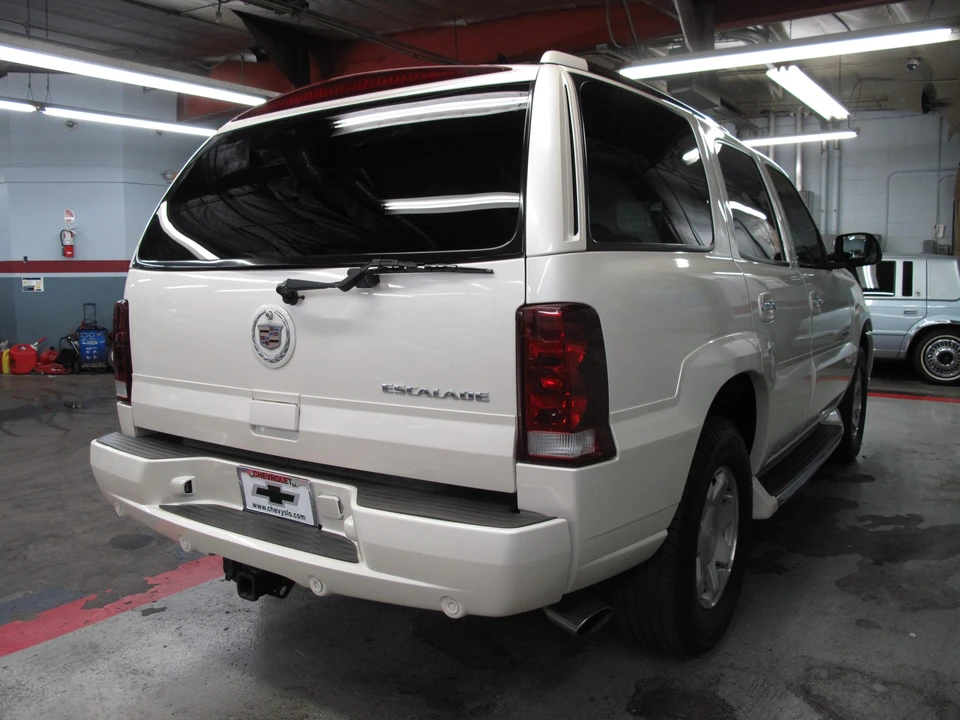 2002 Cadillac Escalade & EXT 2nd Gen - Image 8 of 31