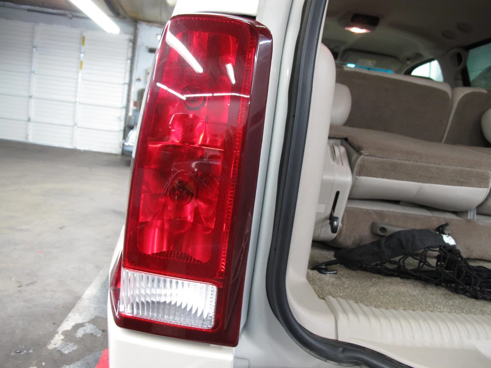 2002 Cadillac Escalade & EXT 2nd Gen - Image 19 of 31