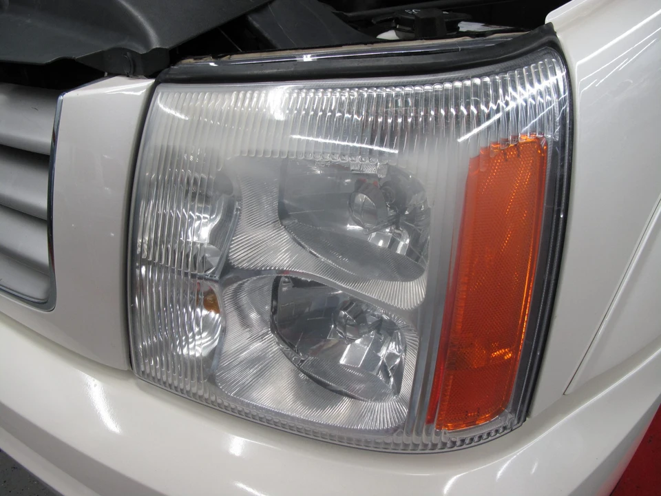 2002 Cadillac Escalade & EXT 2nd Gen - Image 18 of 31