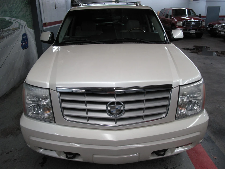 2002 Cadillac Escalade & EXT 2nd Gen - Image 5 of 31