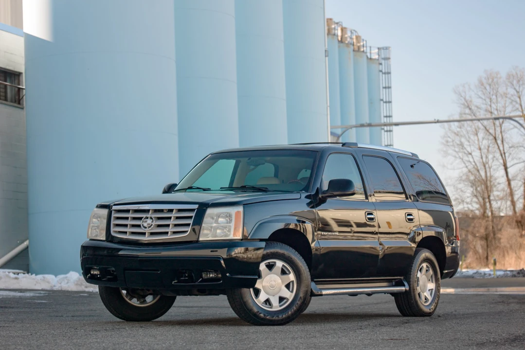 2002 Cadillac Escalade & EXT 2nd Gen - Image 3 of 31