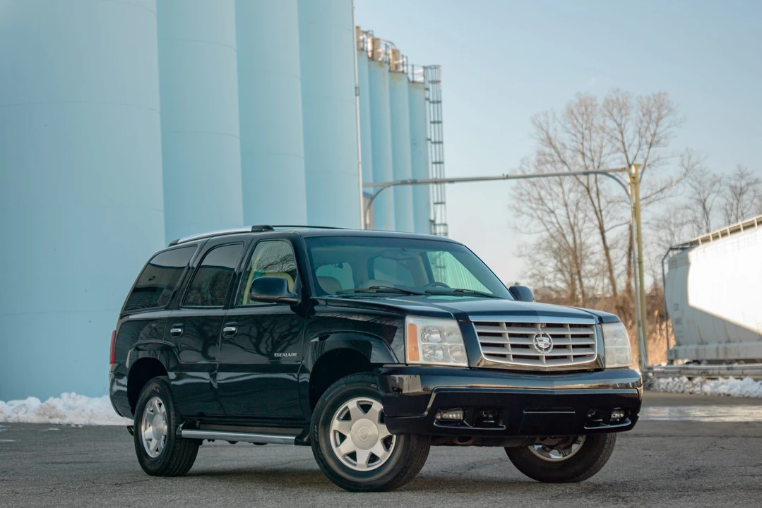 2002 Cadillac Escalade & EXT 2nd Gen - Image 19 of 31