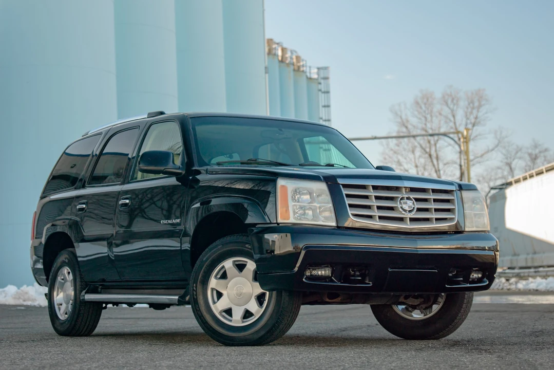 2002 Cadillac Escalade & EXT 2nd Gen - Image 18 of 31