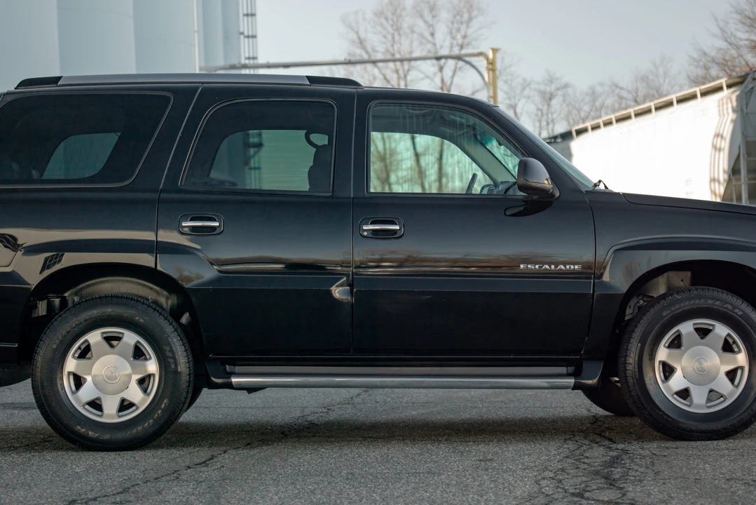 2002 Cadillac Escalade & EXT 2nd Gen - Image 31 of 31