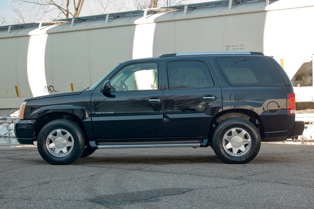 2002 Cadillac Escalade & EXT 2nd Gen - Image 6 of 31