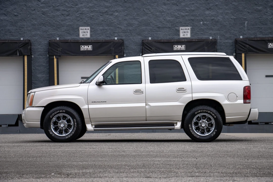 2002 Cadillac Escalade & EXT 2nd Gen - Image 10 of 31