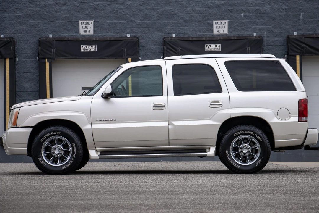 2002 Cadillac Escalade & EXT 2nd Gen - Image 11 of 31